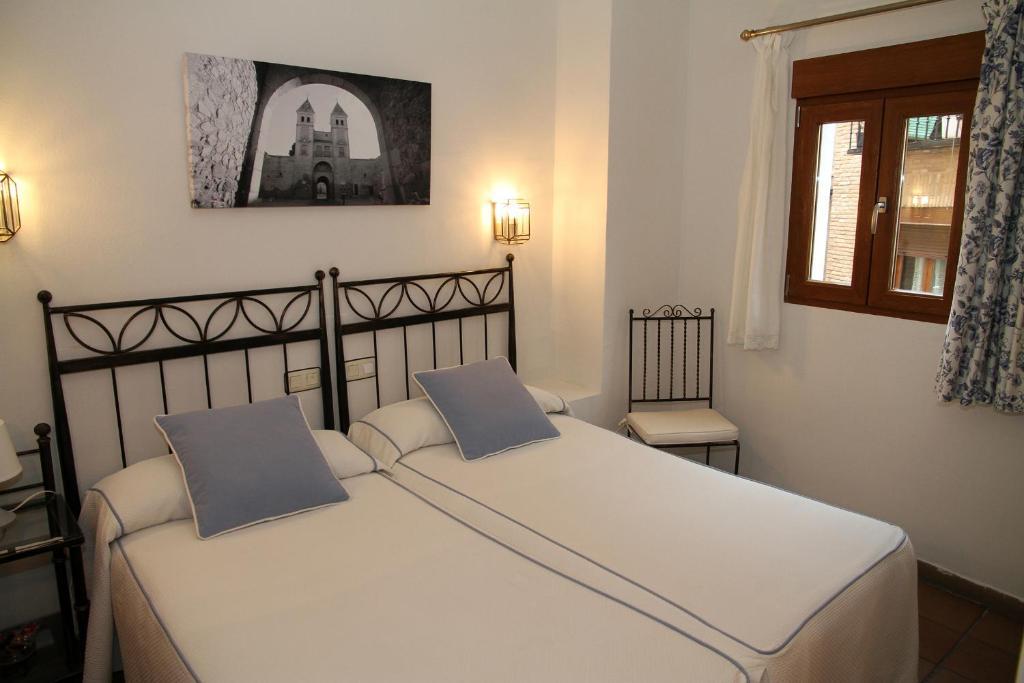 Hostal La Posada De Zocodover Toledo Kültér fotó